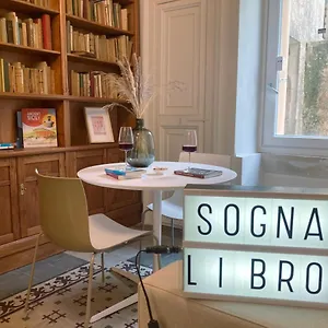 Sognalibro Bed And Books Couette-café Raguse
